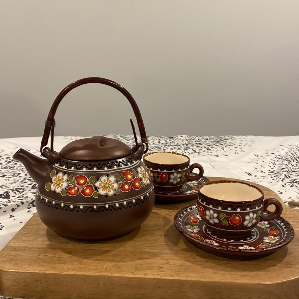 Hand painted Ceramic teapot and teacups
